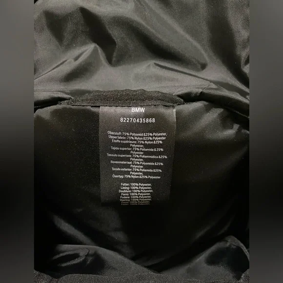 BMW Rear Storage Console Backpack - Picture 7 of 8